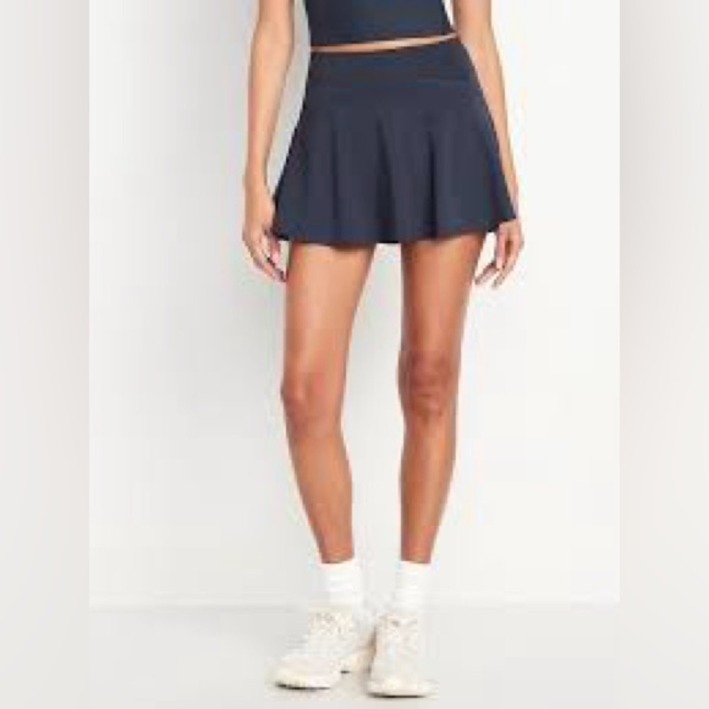 Old Navy black High-Waisted PowerSoft Skort XL